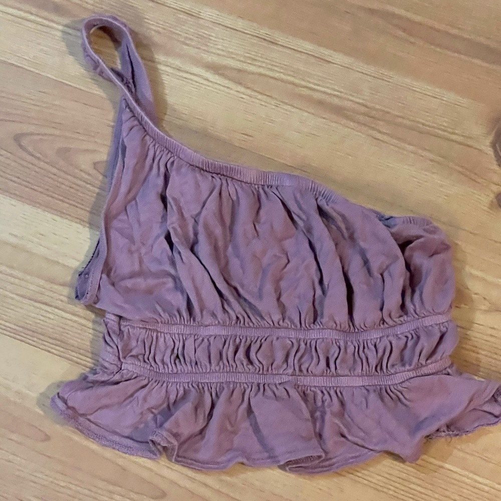 Urban Outfitters one Shoulder top size XS